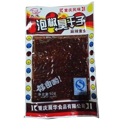 那些在校园门口售卖过的辣条,你还记得那些“垃圾食品”的味道吗?